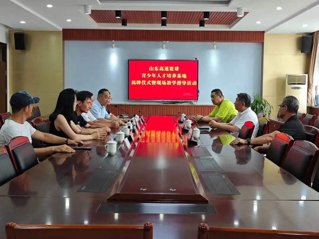 刻苦训练篮球时如何避免受伤的建议_1